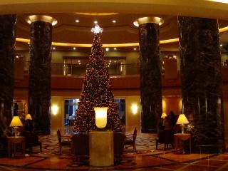 ホテルオークラ福岡 クリスマスツリー あれこれ買っては無駄にする